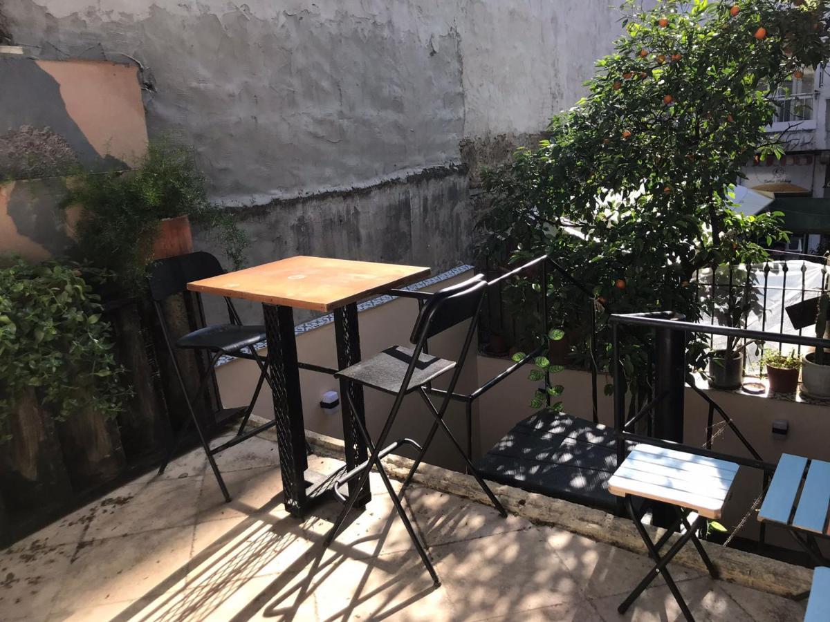 Titan House Vandrehjem Izmir Eksteriør billede